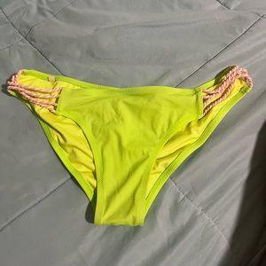 Swimsuit bottoms